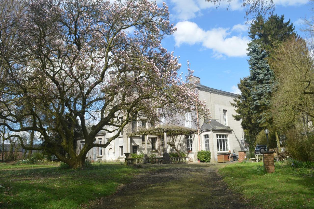 La Gentilhommiere Du Chateau De Ragnies Exterior photo